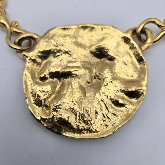 YSL Yves Saint Laurent Animal Pendant Necklace Chunky Goldtone Statement Mogul - Picture 7 of 7